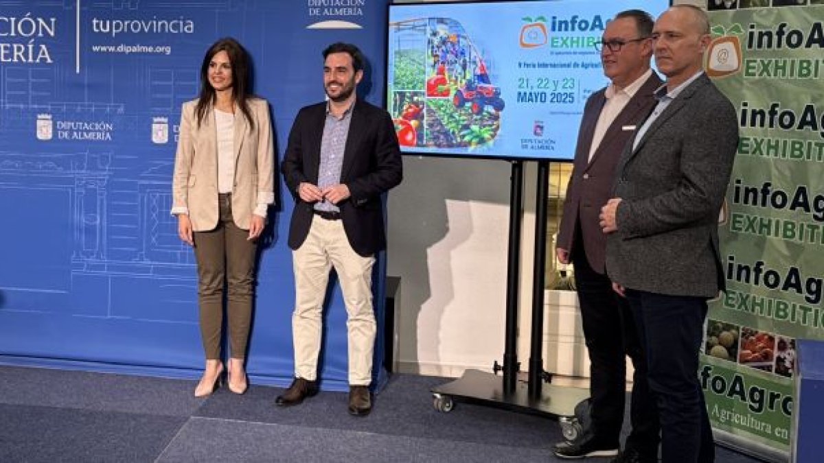 Responsables de la Organización de Infoagro Exhibition, junto al diputado de Promoción Agroalimentaria en Almería, Carlos Sánchez, durante la presentación oficial de la quinta edición de la muestra.