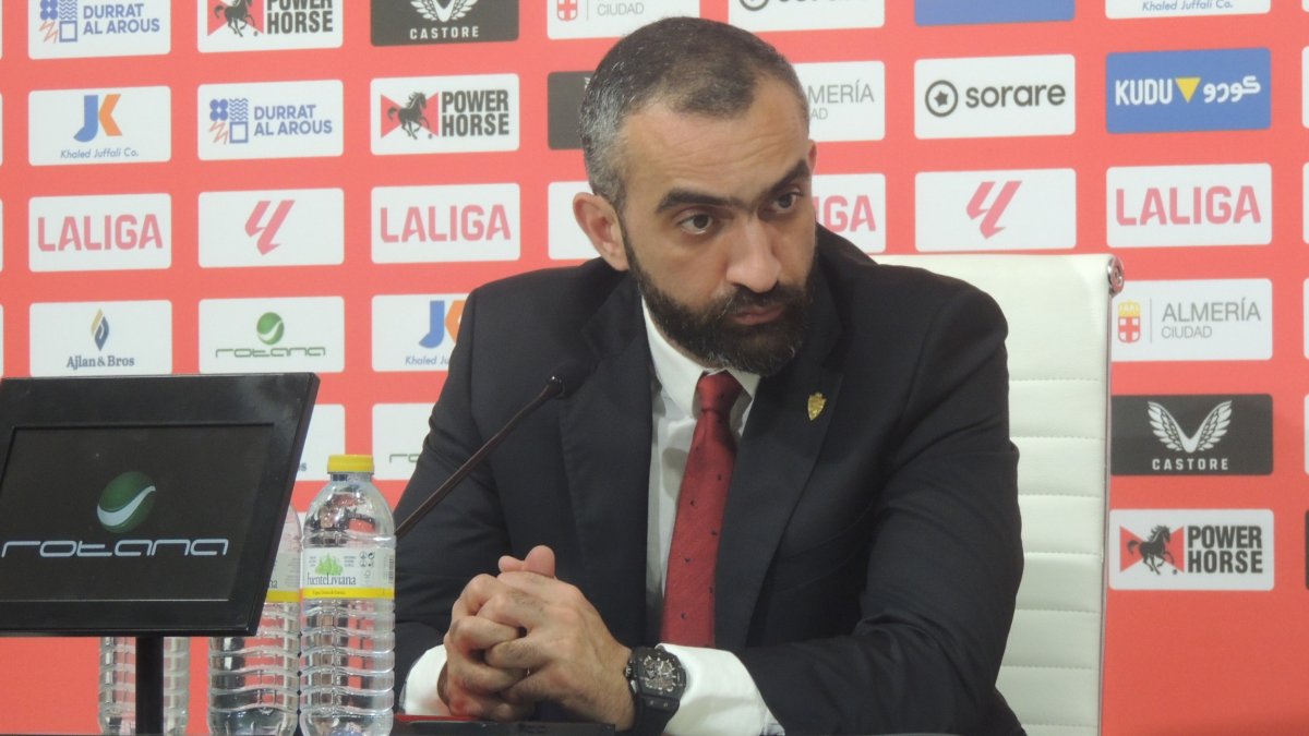 Mohamed El Assy es el hombre fuerte de Turki Al-Sheikh en el Mediterráneo y tiene que bajar al vestuario.