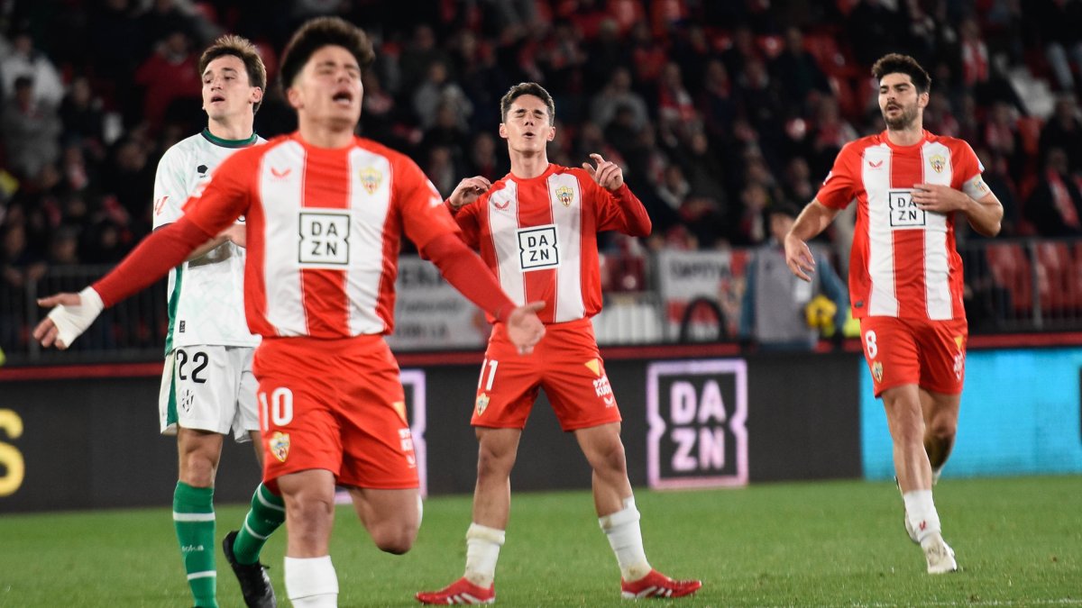 La tendencia negativa no invita precisamente al optimismo quedando solo seis jornadas para el final de Liga en Segunda.