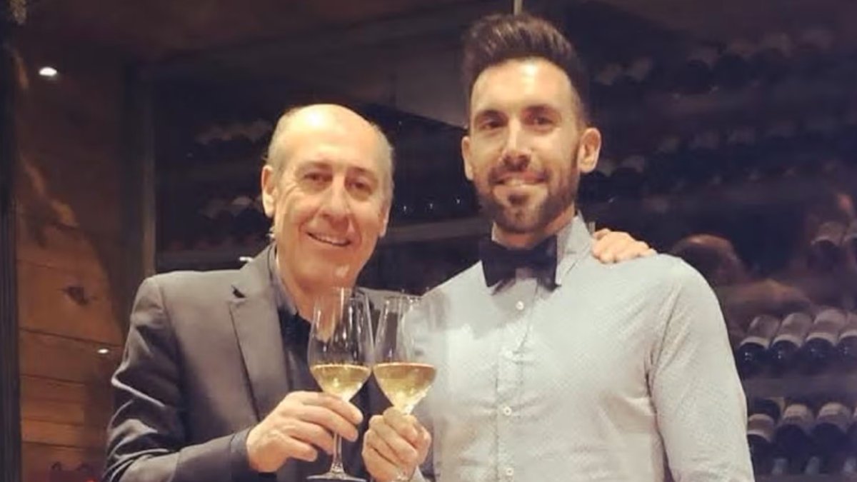 Manu y Eder brindando por una temporada que va a ser de Primera.