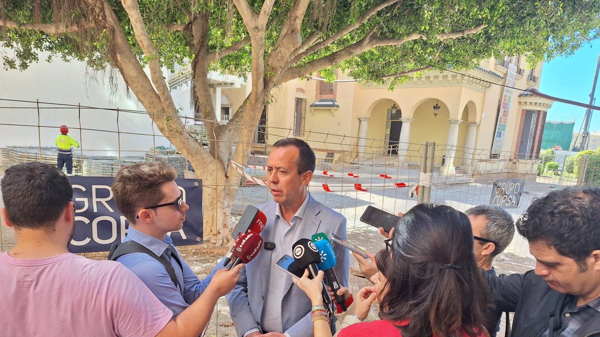 José María Martín, subdelegado de Gobierno en Almería, ante los medios de comunicación