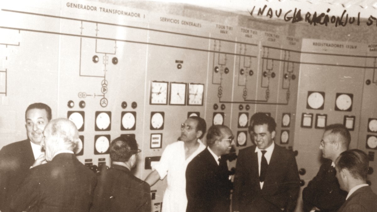 Inauguración de la Central Térmica de Endesa de Almería en el Zapillo, que acabó con los cortes de luz.