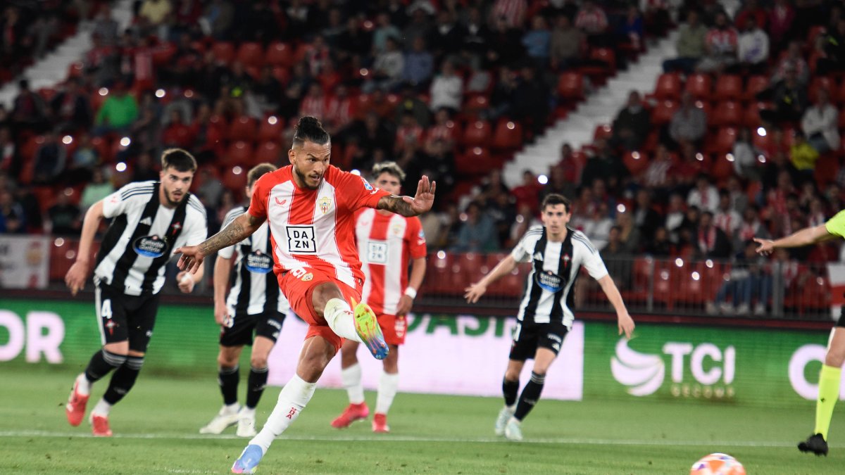 Teniendo a Luis Suárez para el gol solo toca defender bien y correr.