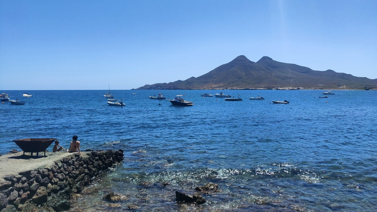 Imagen de Los Frailes desde La Isleta del Moro.