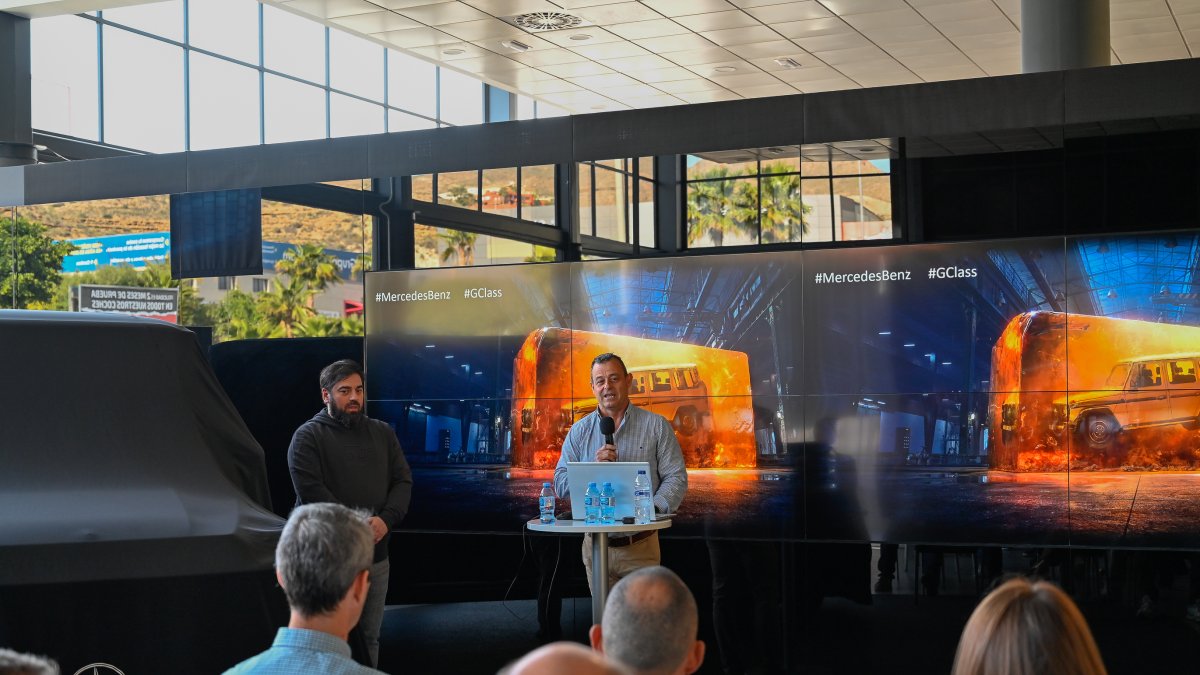 Enrique Nuevo, técnico responsable de AMG en España  y Kiko Fernandez,  dieron  a conocer a los presentes las virtudes del modelo.