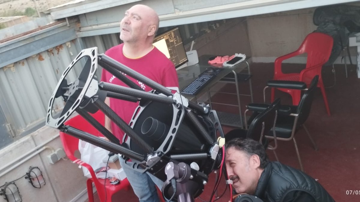 Observación por parte de la Asociación Orión de Retamar.