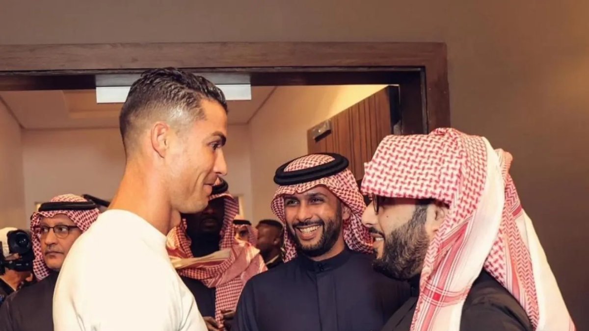 Aquí solo falta que venga Cristiano Ronaldo a poner billetes.