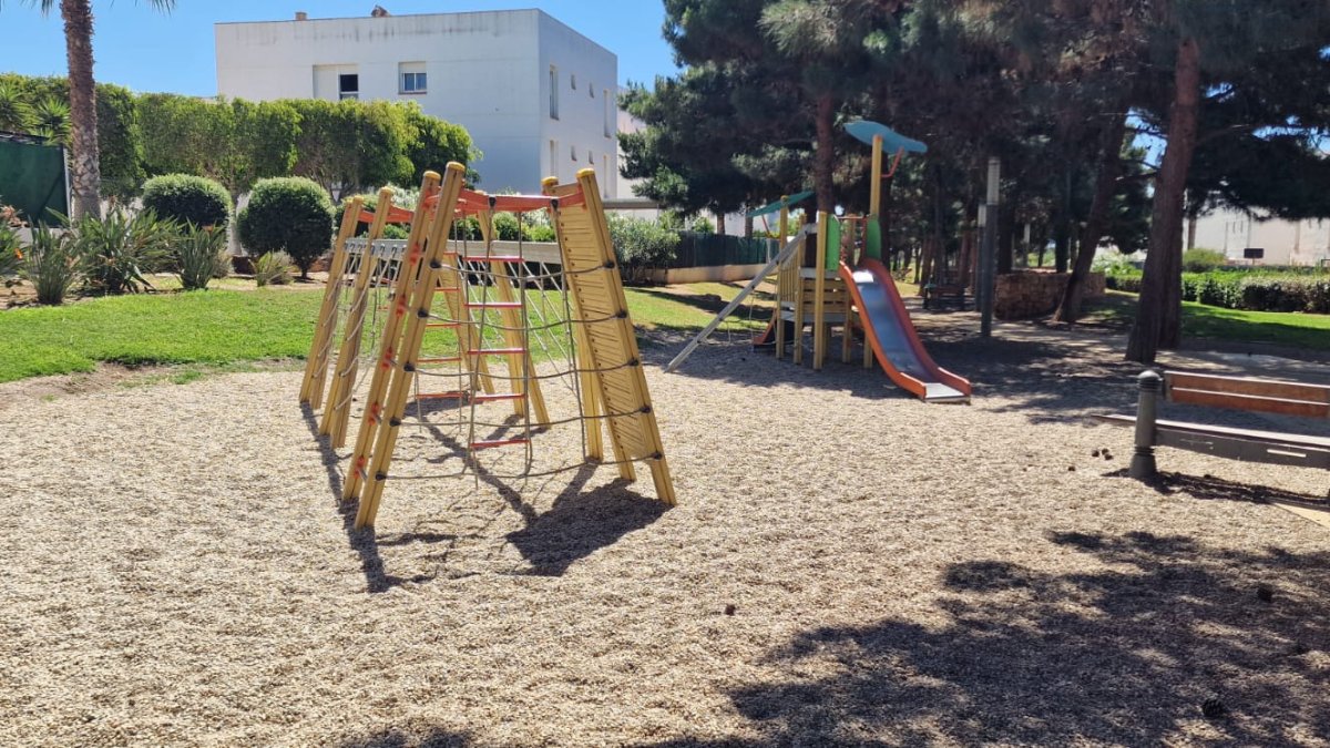 Zona de juegos de El Toyo, actualmente