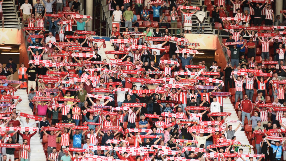 El Estadio de los Juegos Mediterráneos debe llenarse en el partido donde el Almería se juega la clasificación para jugar el Play Off de ascenso a Primera.
