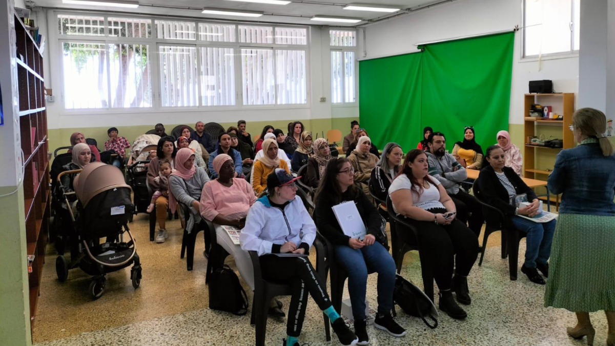 Reunión de un AMPA de un centro almeriense.