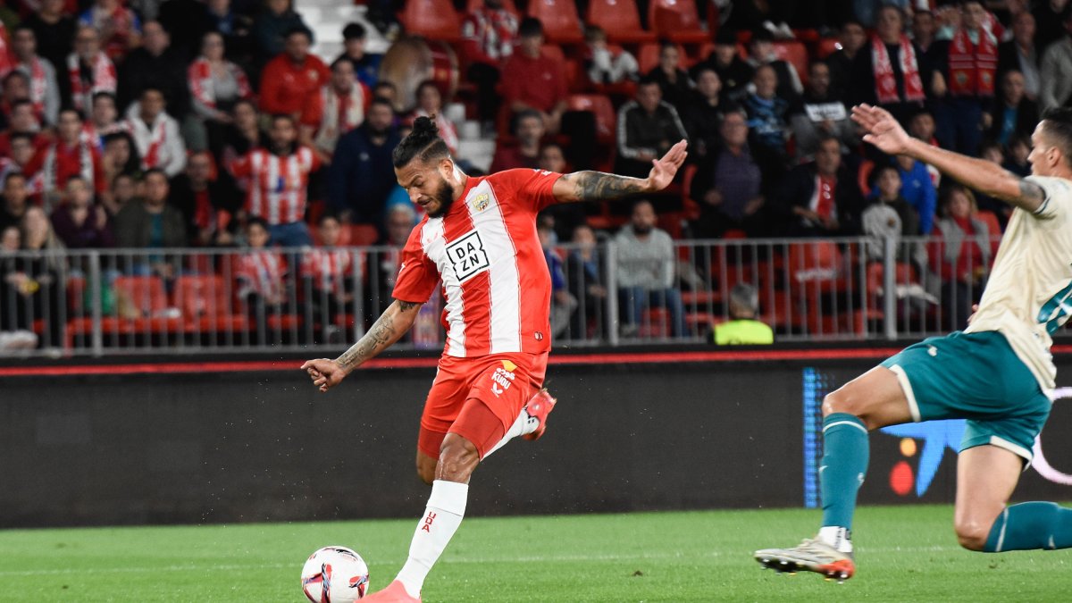 Un 9 de Primera en Segunda División.