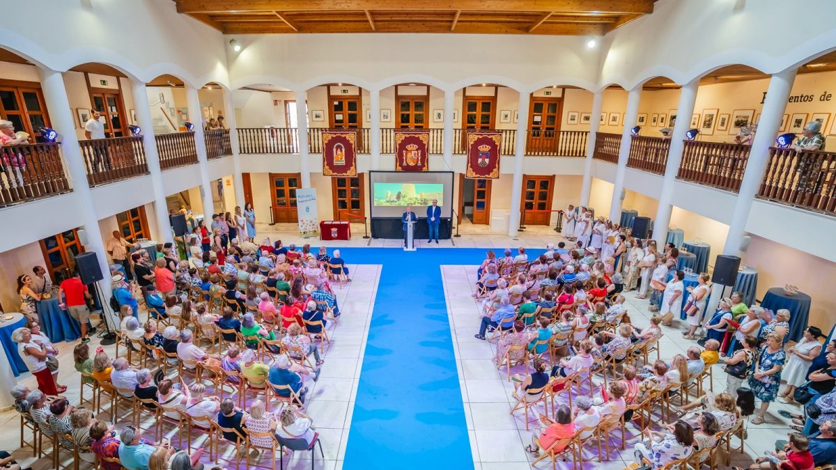 El castillo de Santa Ana en el acto el pasado miércoles.