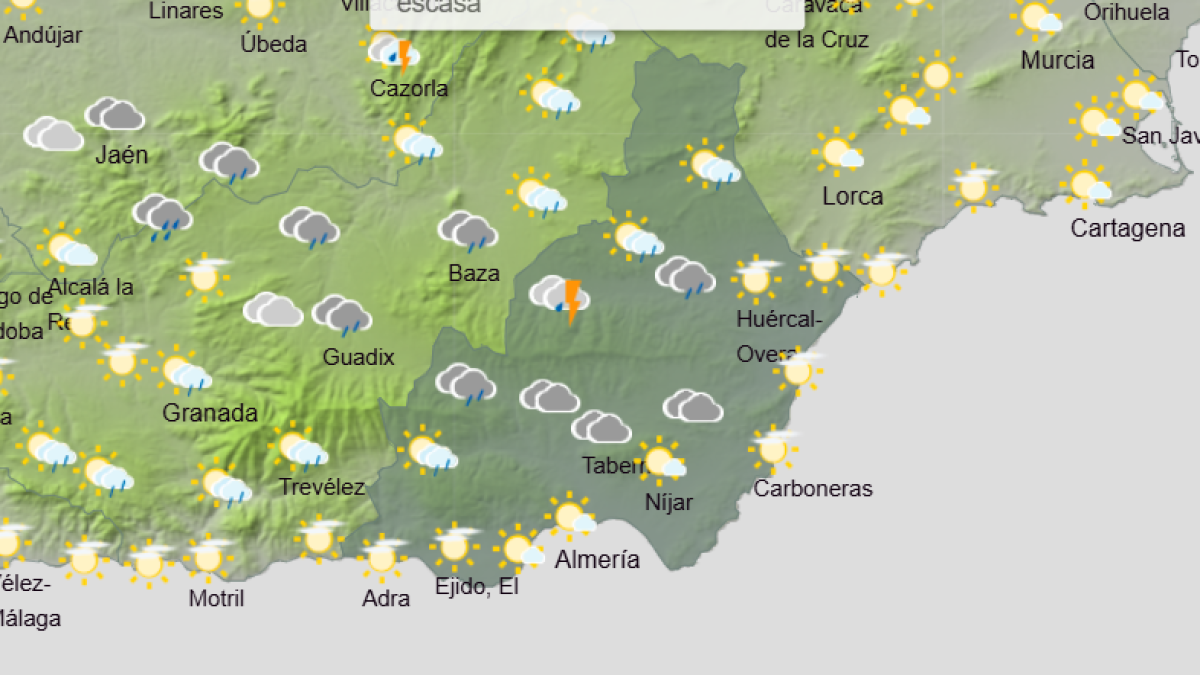 Cielos cubiertos, chubascos e, incluso, tormentas para este lunes en Almeria.
