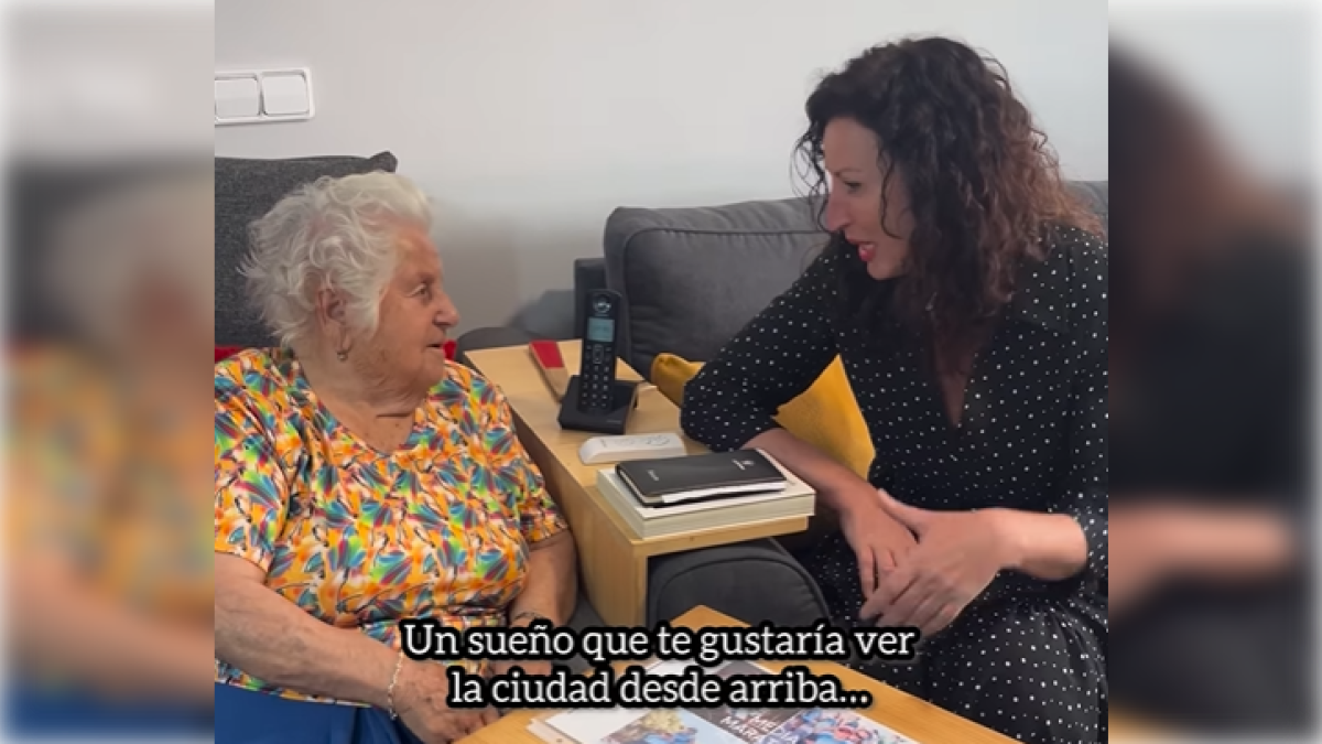 Carmen Ufarte y María del Mar Vázquez, alcaldesa de Almería