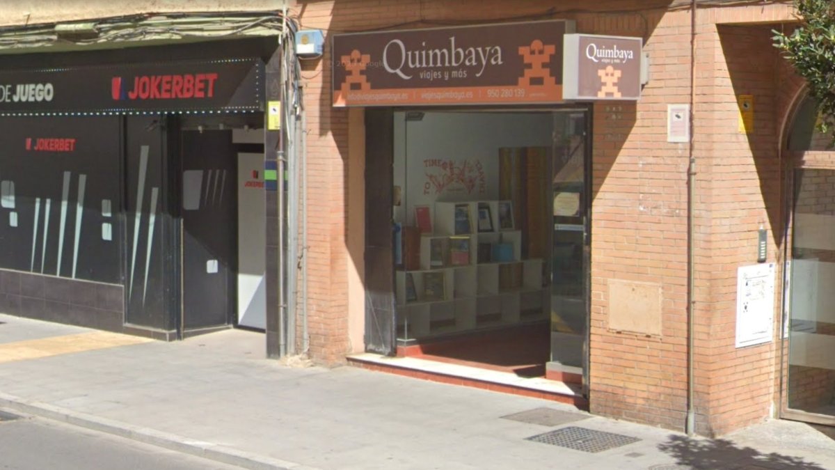Fachada de la agencia de viajes Quimbaya.