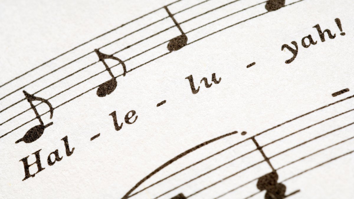 Cerré los ojos, sonaba “Hallelujah” de Leonard Cohen.