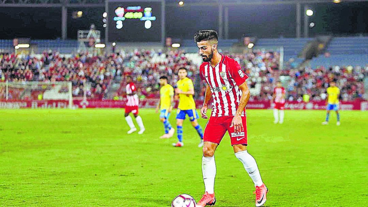 Mucho talento en la zurda del sevillano, que busca nuevos retos deportivos.