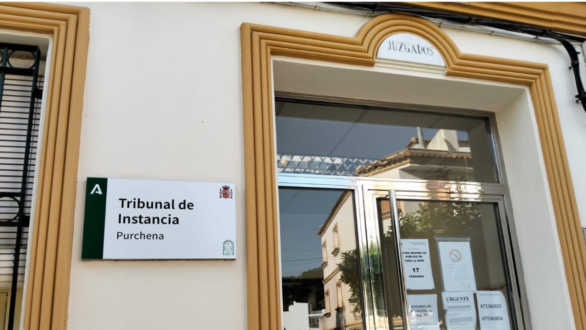 Fachada de los Juzgados de Purchena.