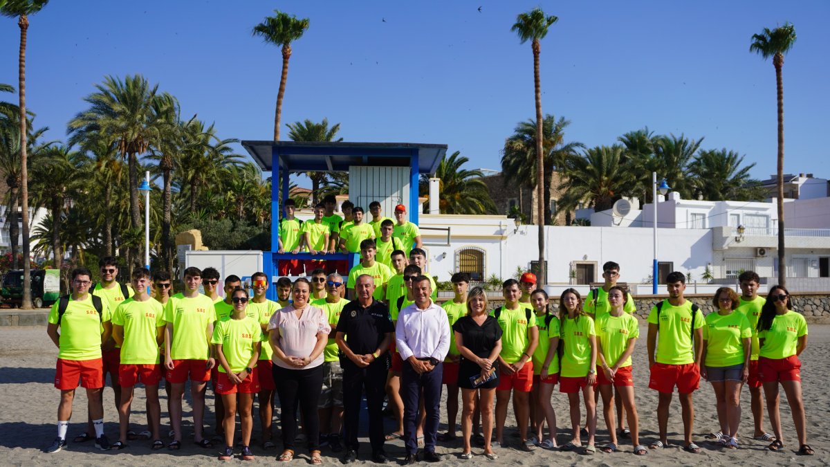 Servicio de vigilancia y socorrismo de Carboneras