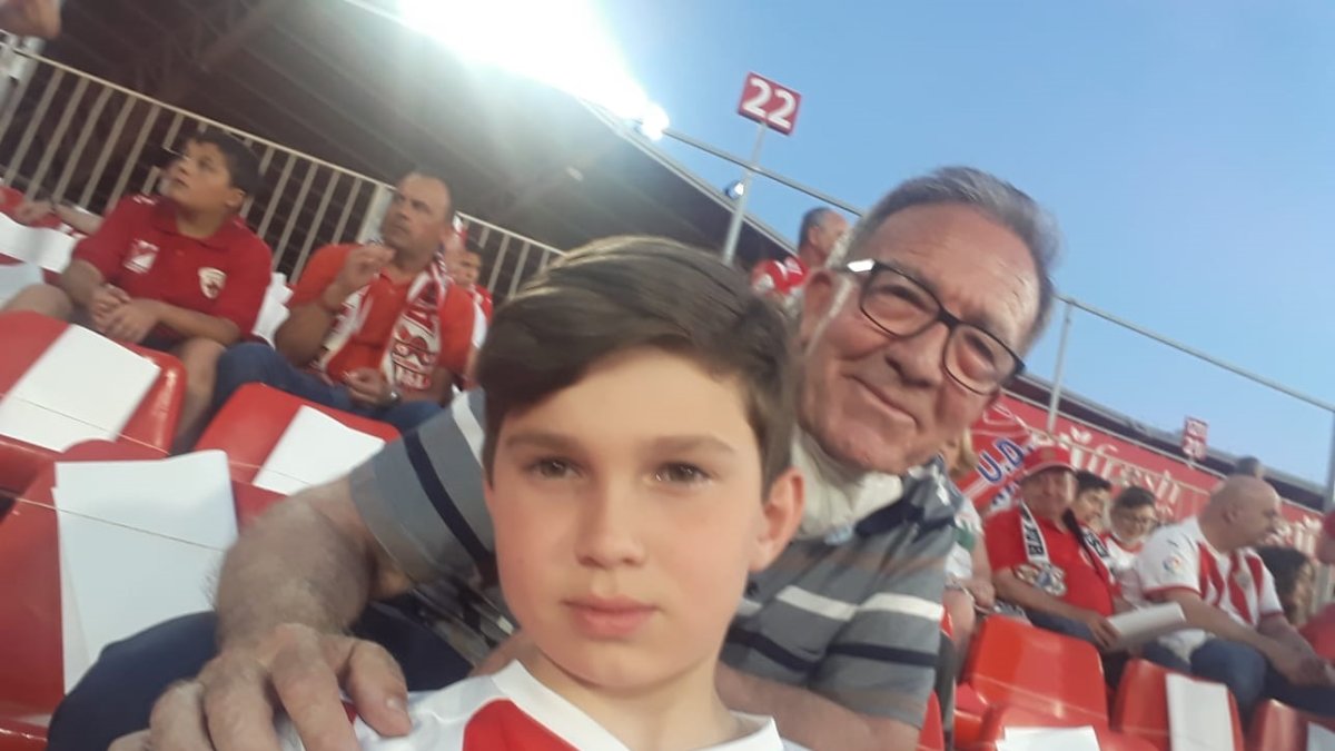 Todo empezó cuando Adrián tenía 6 años y pisó el Mediterráneo.