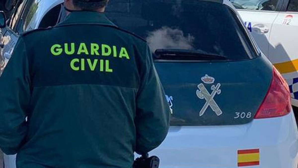 GUARDIA CIVIL - Archivo