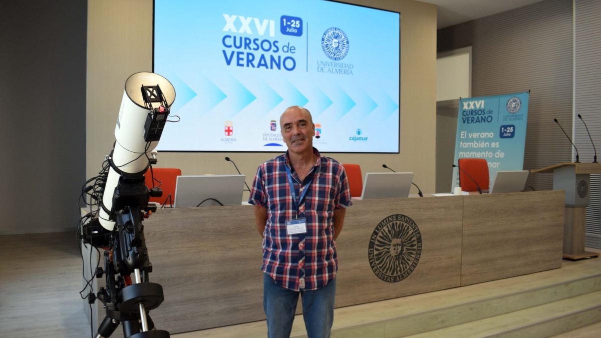 Jorge Iglesias, director del seminario ‘Tú también eres astrónom@’, uno de los cursos con más éxito.