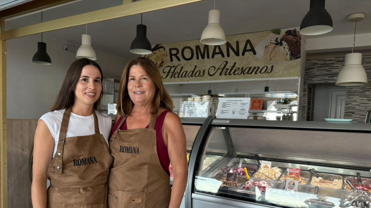 Araceli y Alessandra, madre e hija, responsables de heladería Romana.