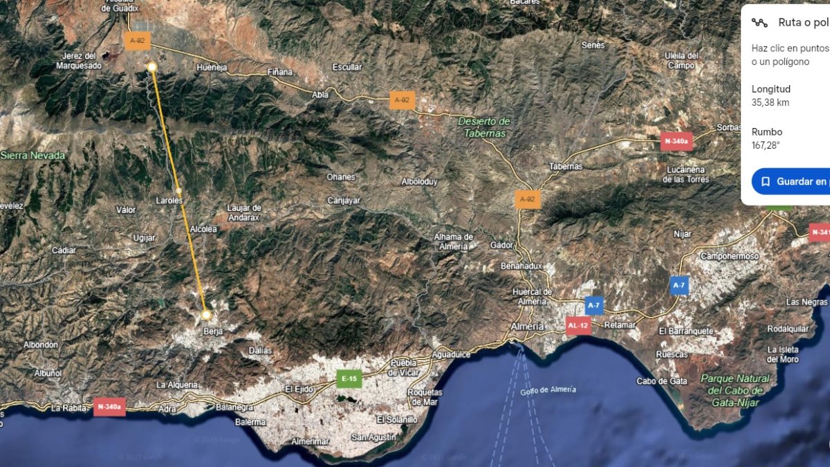 El recorrido del supuesto túnel que uniría dos comarcas bajo Sierra nevada.