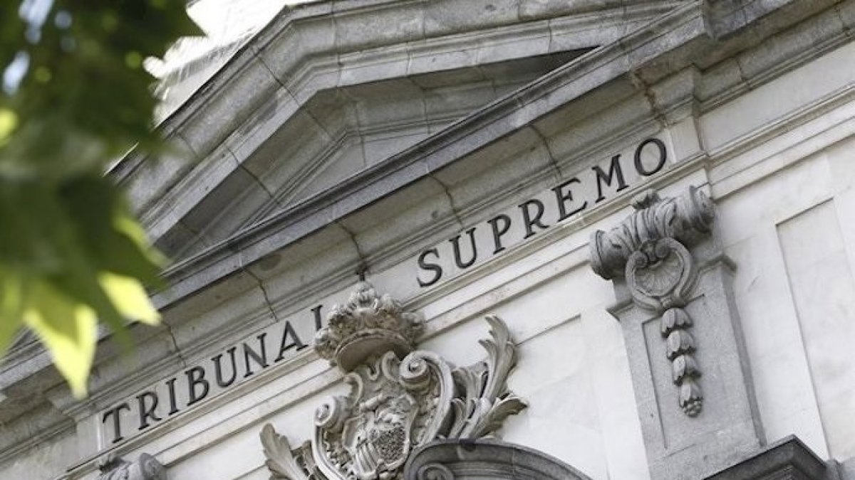 Archivo - Fachada de la sede del Tribunal Supremo.
