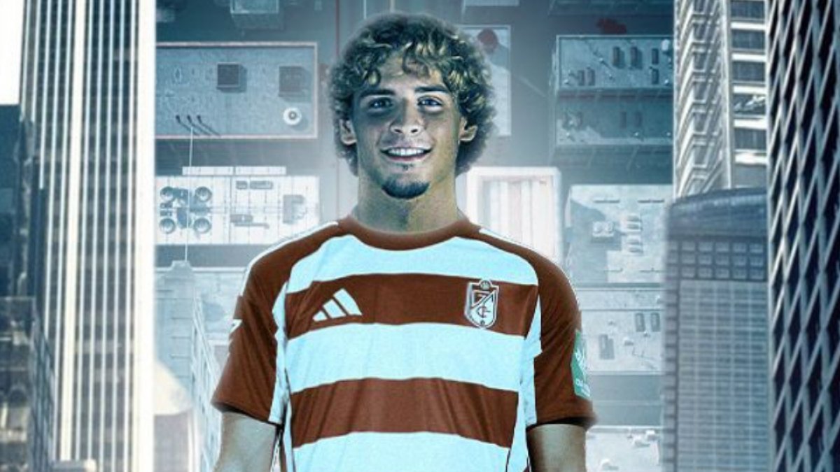 Jorge Pascual llega con 22 años a Los Cármenes para jugar a las órdenes de Pacheta.