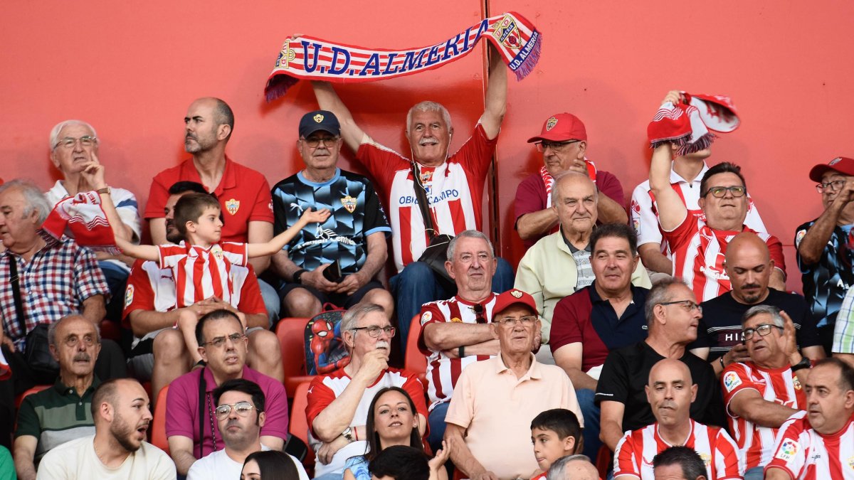 La afición dio un paso al frente. Renovó el 82% de la masa social y ahora quedan las nuevas altas en el Almería.
