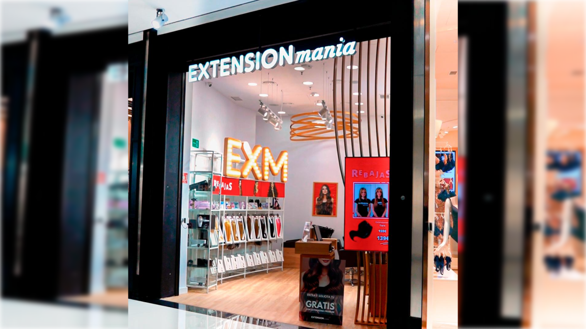 EXTENSIONmania abre en el Centro Comercial Torrecárdenas.