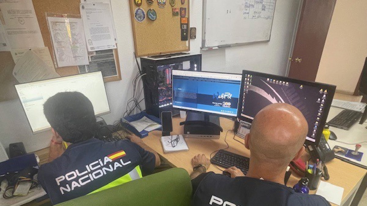 Efectivos de la Policía Nacional.