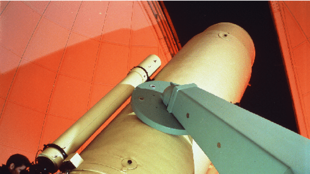 Cámara Schmidt, con la que trabajan con la Agencia Espacial Europea (ESA) en defensa plantearia.