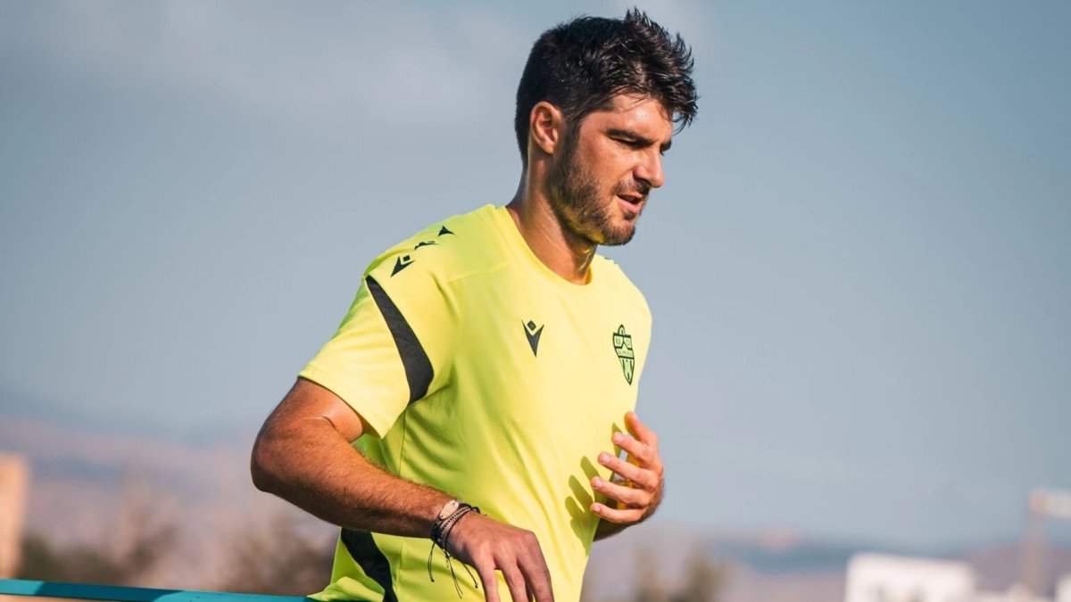 Gonzalo Melero inició la pretemporada y después estuvo ejercitándose al margen del grupo.