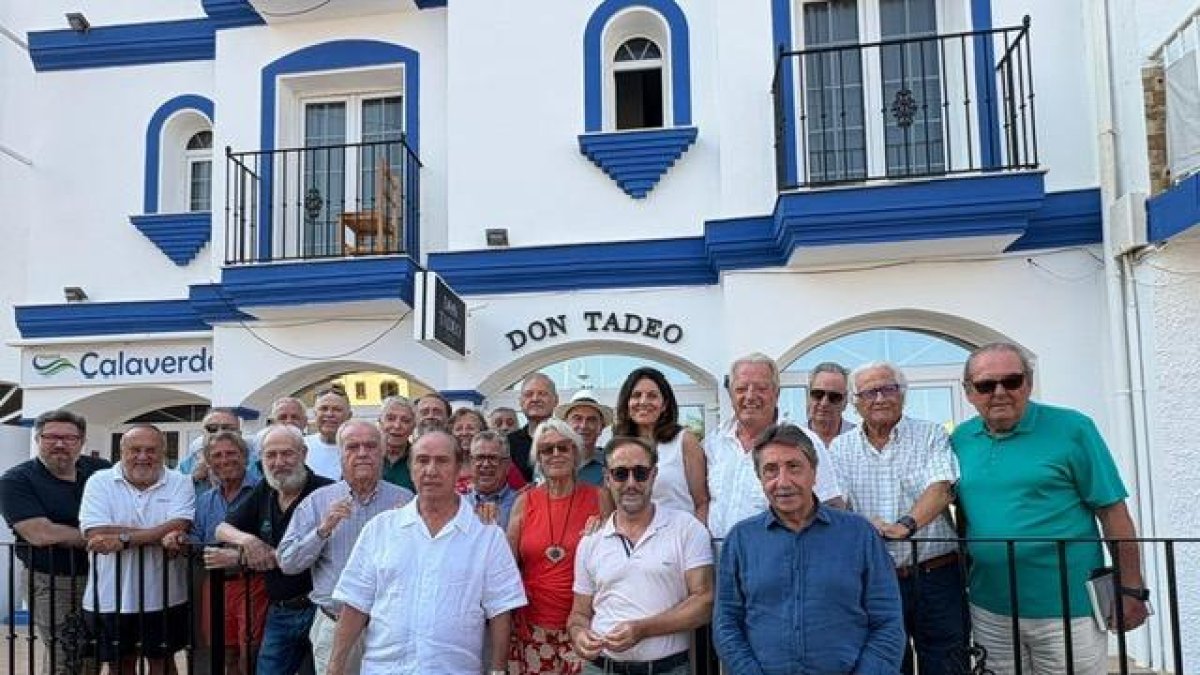 Cita anual en Villaricos, coordinada por el cirujano cardiovascular José Gómez Angulo.