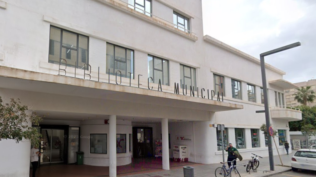 La Biblioteca Central José María Artero, uno de los refugios climáticos.