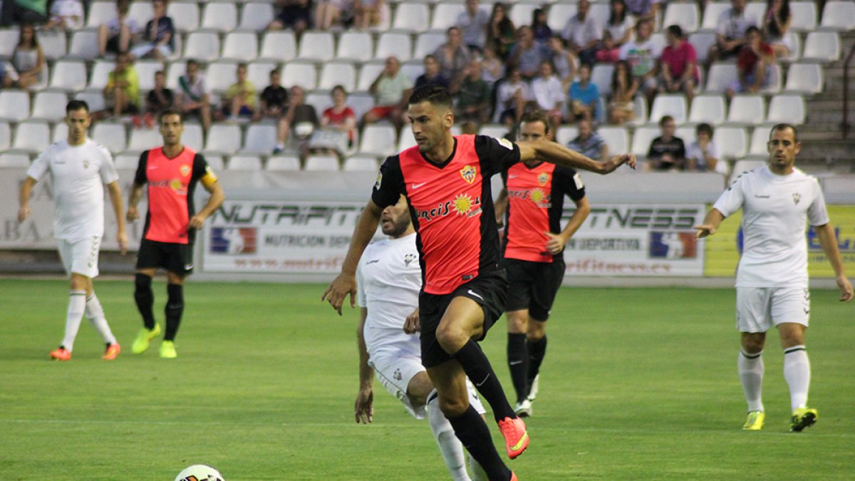 Un futbolista completísimo que le queda cuerda para seguir brillando.