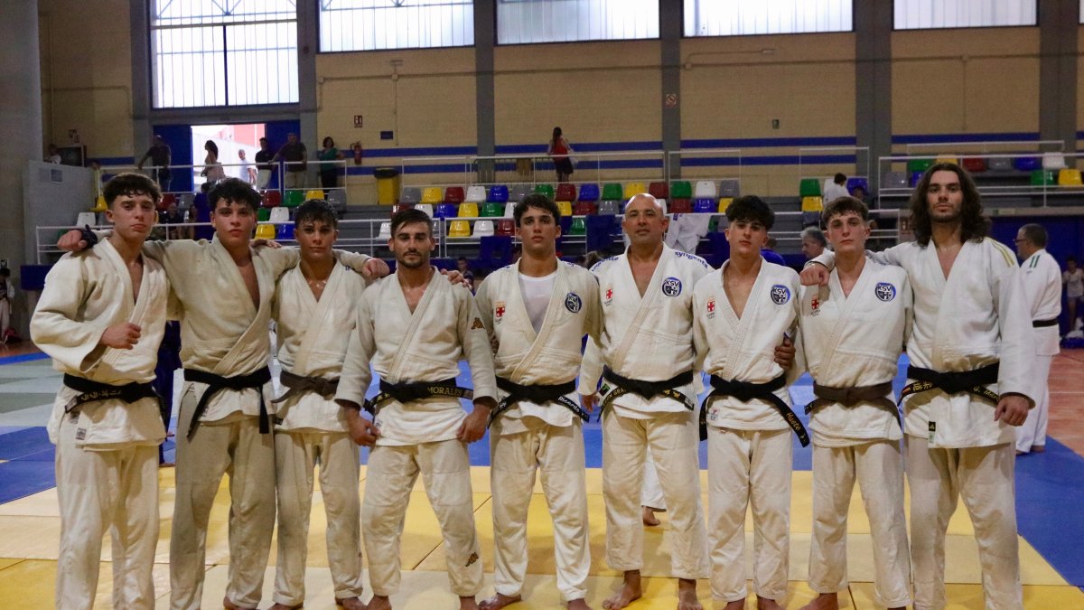 Los judocas que participaron en la competición.