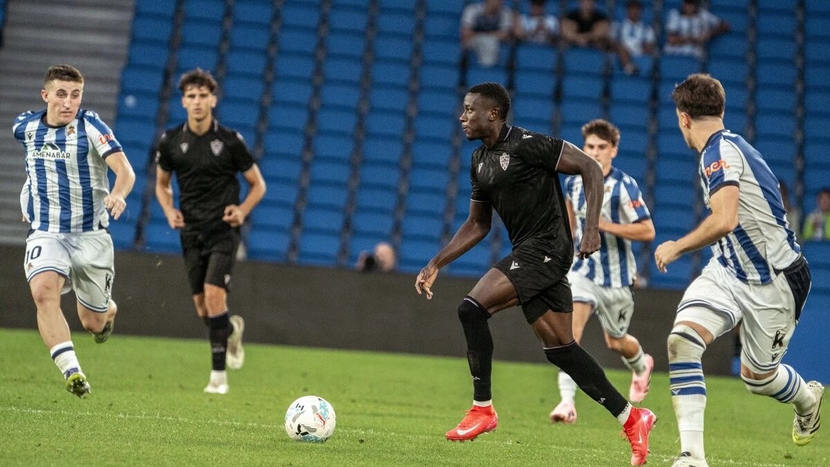 Corre y corre en cada partido pero no ha tenido la fortuna de marcar un gol.
