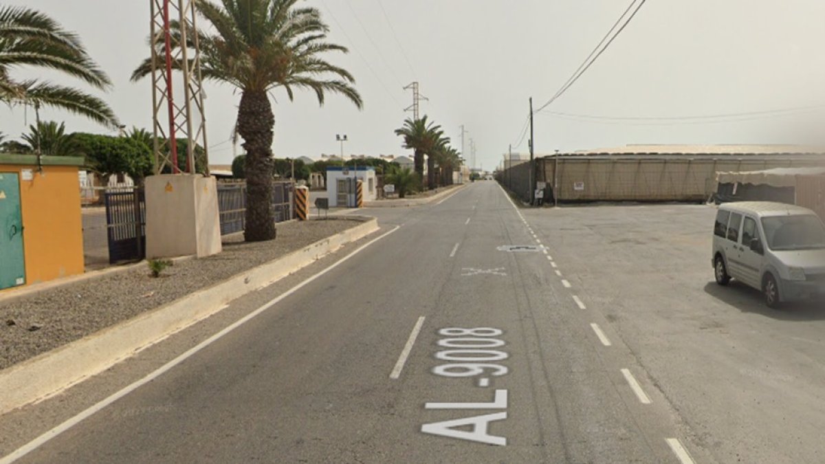 Imagen de la carretera A-9008 en el municipio de El Ejido.