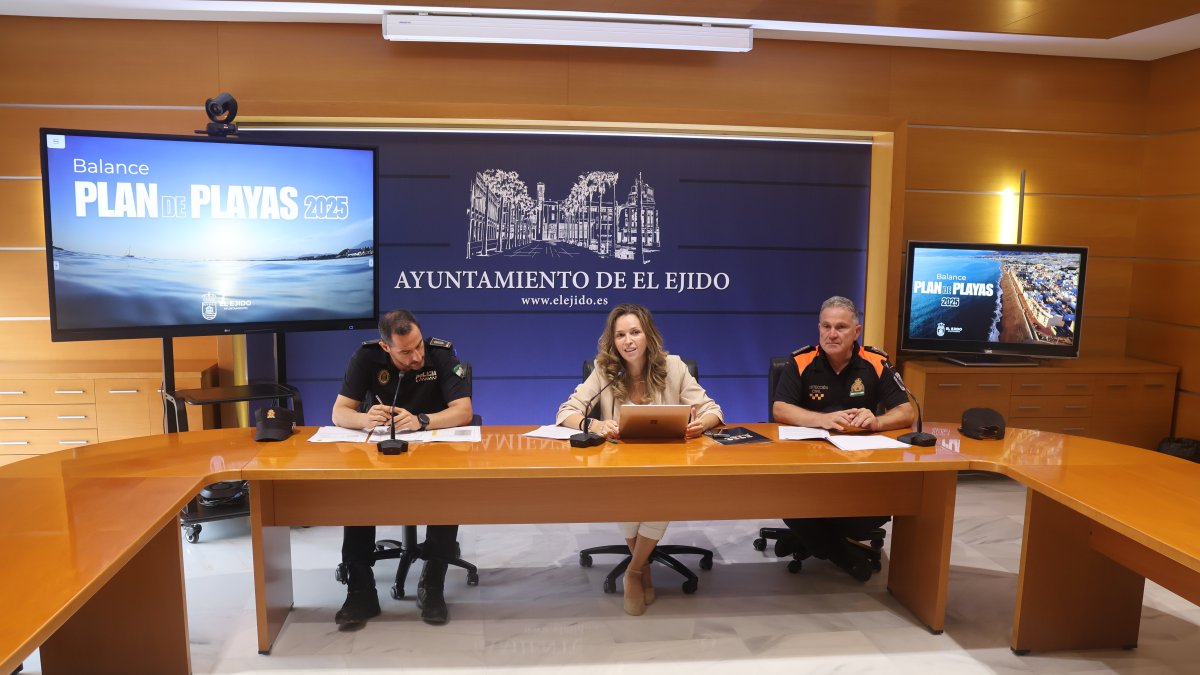 María Herminia Padial haciendo balance del verano en El Ejido.