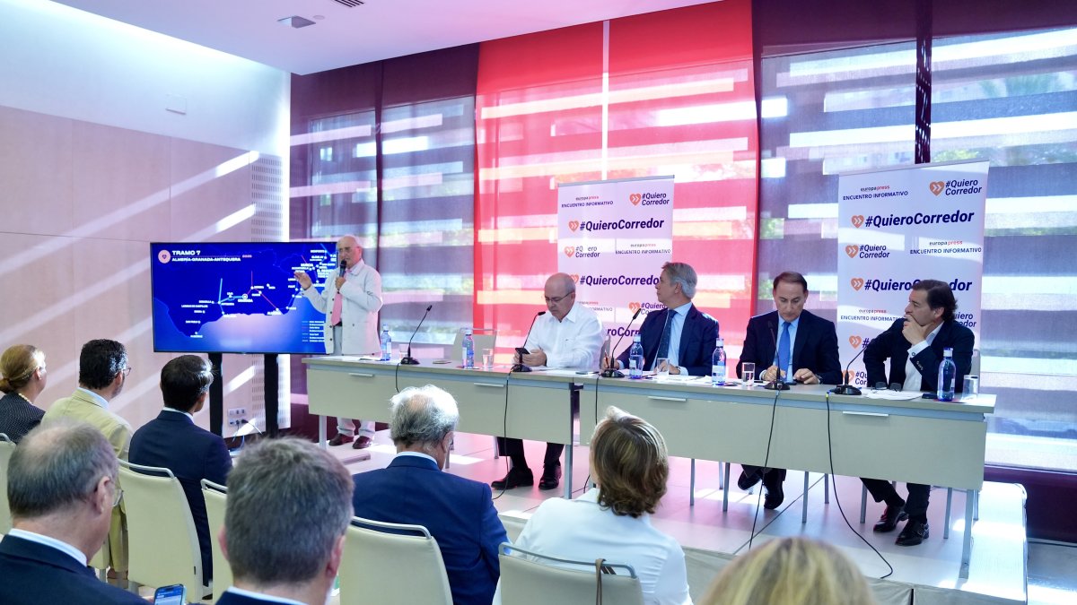 Acto sobre el Corredor Mediterráneo en Sevilla.