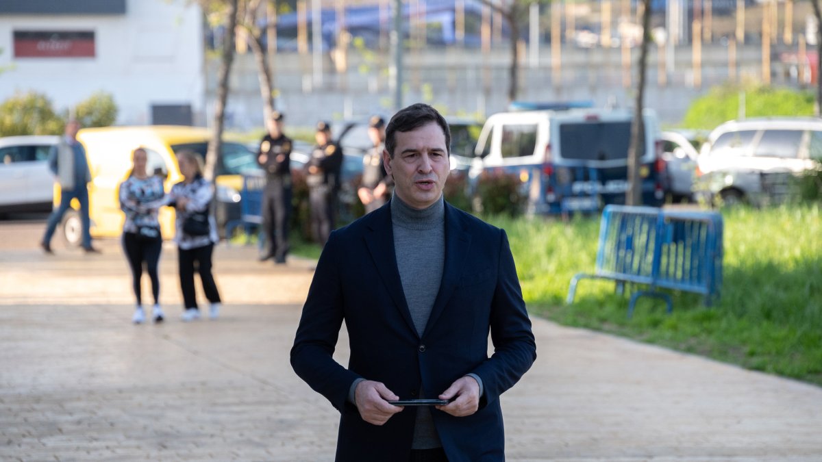 El hermano de Pedro Sánchez, David Sánchez, a su llegada a declarar en calidad de investigado en el Juzgado de Instrucción número 3 de Badajoz