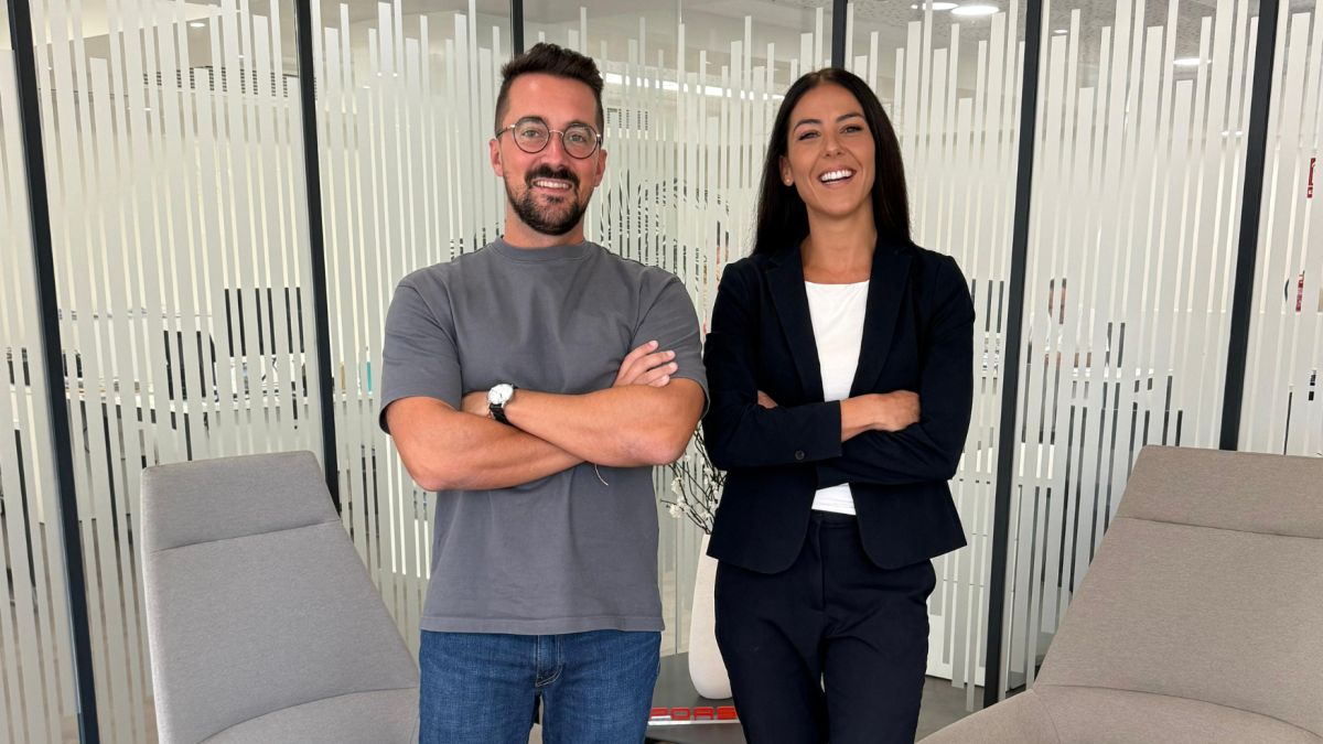 Carlos Beltrán, de Beltrán Asesores, y Ángela Mar, de MAE Capital.