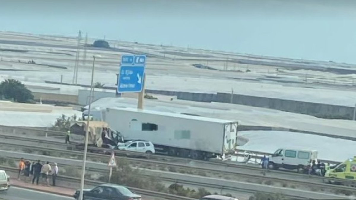 Accidente en la A-7.
