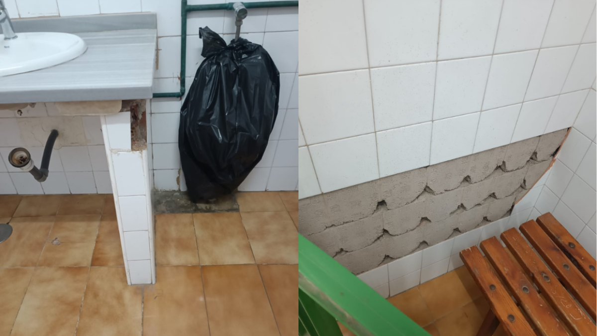 Baños en estado de deterioro en el CEIP Padre Méndez