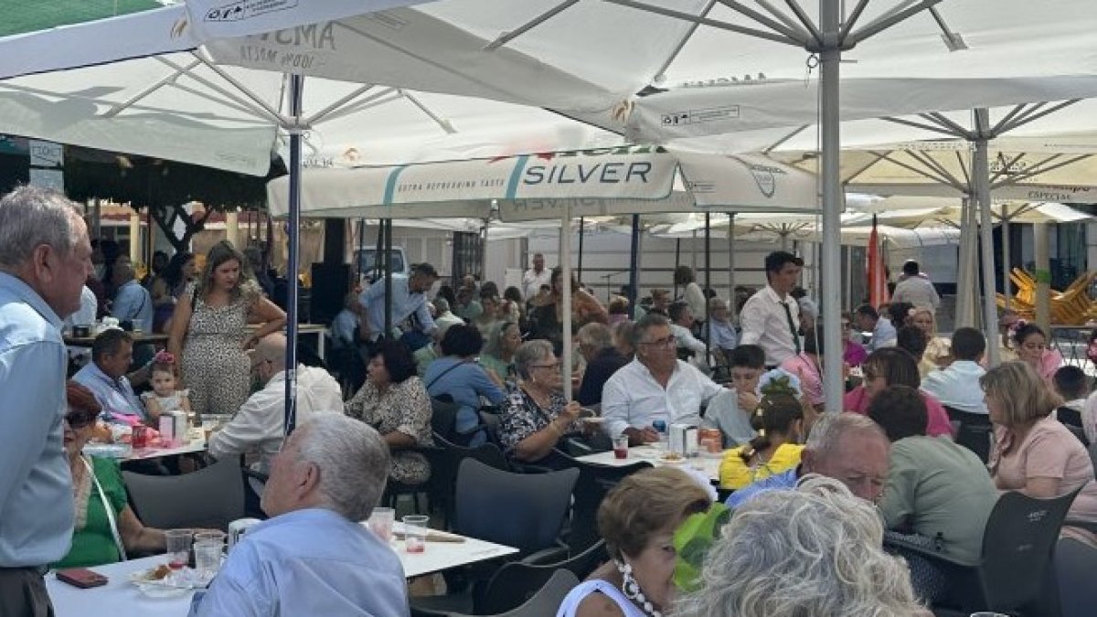 Vecinos de Turre en la Feria del Mediodía en una edición anterior.