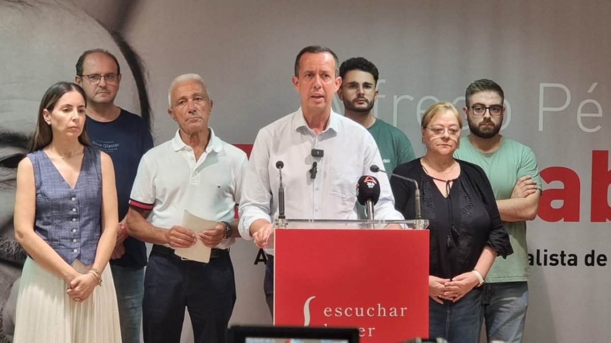 Archivo de José María Martín, con miembros del PSOE El Ejido.