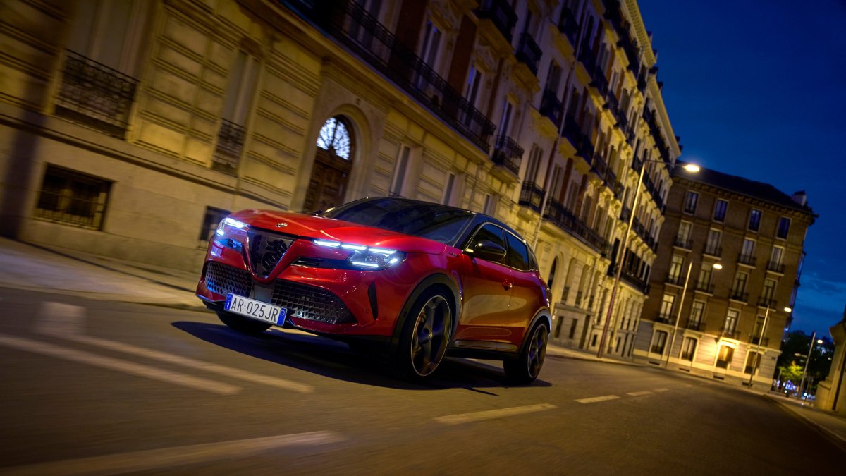 El Junior MY26 ofrece la más amplia gama de motores del segmento Premium.